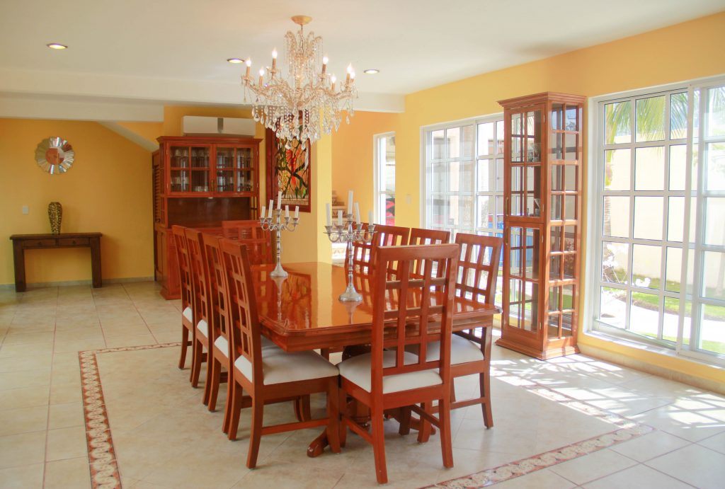 Buy house in Cancun Mexico